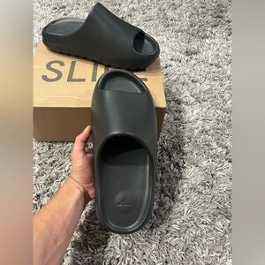 Adidas Yeezy slide size 11 onyx